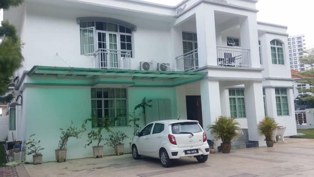 바투 페링기 6, Persiaran Tanjung Bunga 3 빌라 외부 사진