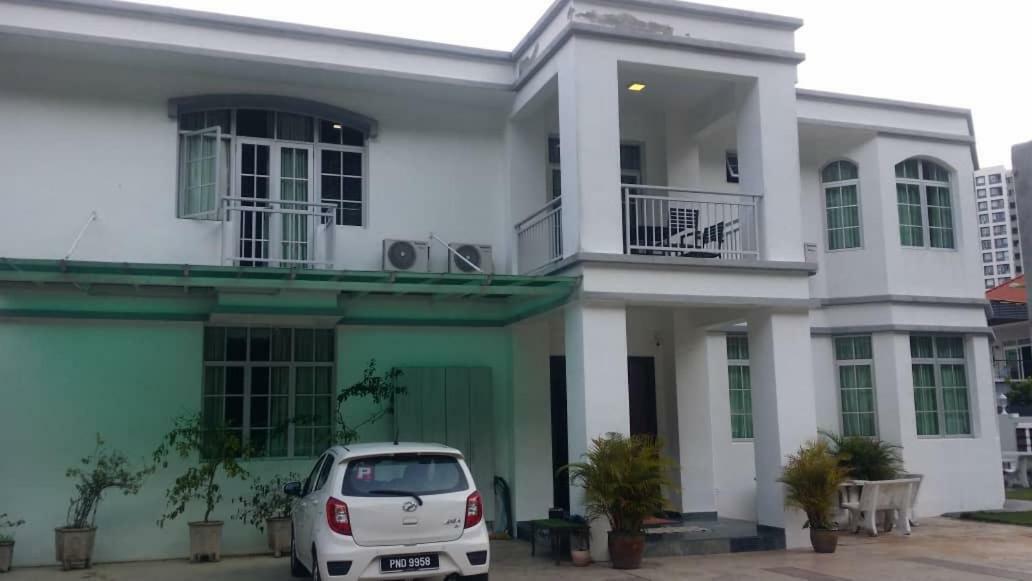 바투 페링기 6, Persiaran Tanjung Bunga 3 빌라 외부 사진
