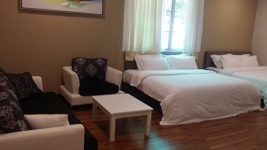 바투 페링기 6, Persiaran Tanjung Bunga 3 빌라 외부 사진